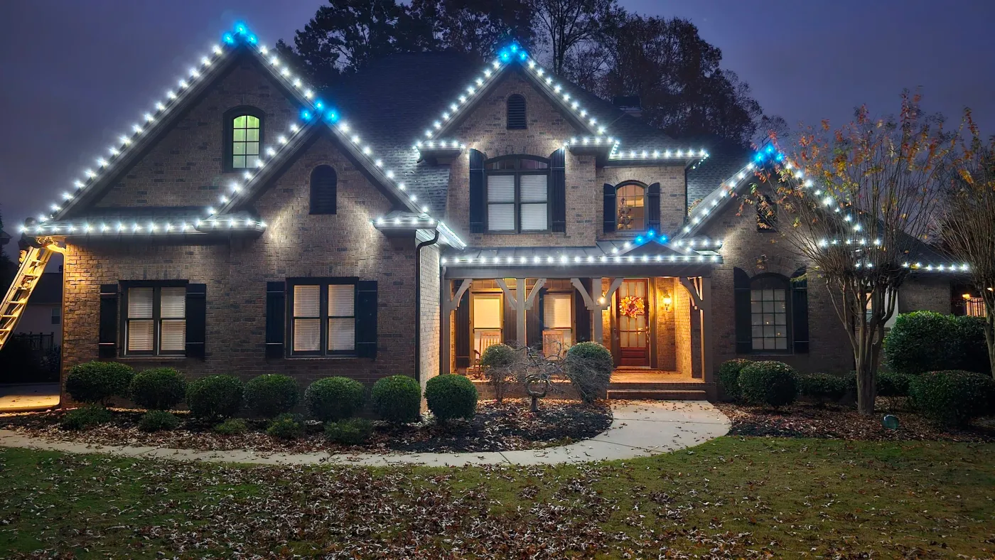 Christmas Light Installation Mableton, Vinings & Smyrna | Rich Lighting Co.  — Rich Lighting Co.