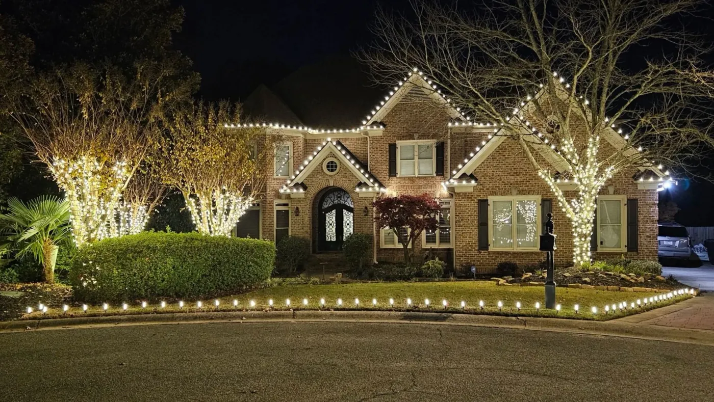Christmas Light Installation Mableton, Vinings & Smyrna | Rich Lighting Co.  — Rich Lighting Co.