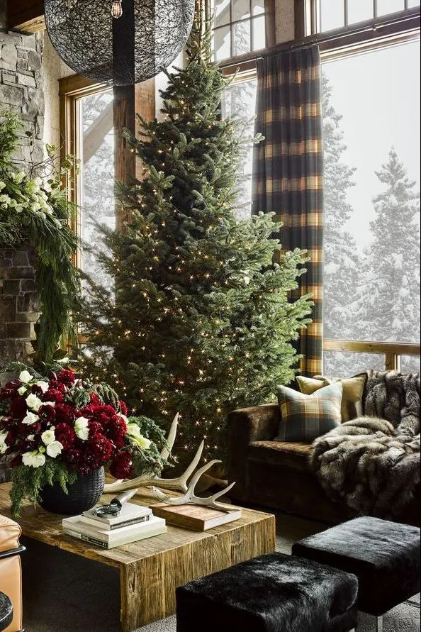 Christmas Living Room Inspiration For Your Home Decor | Hommés Studio