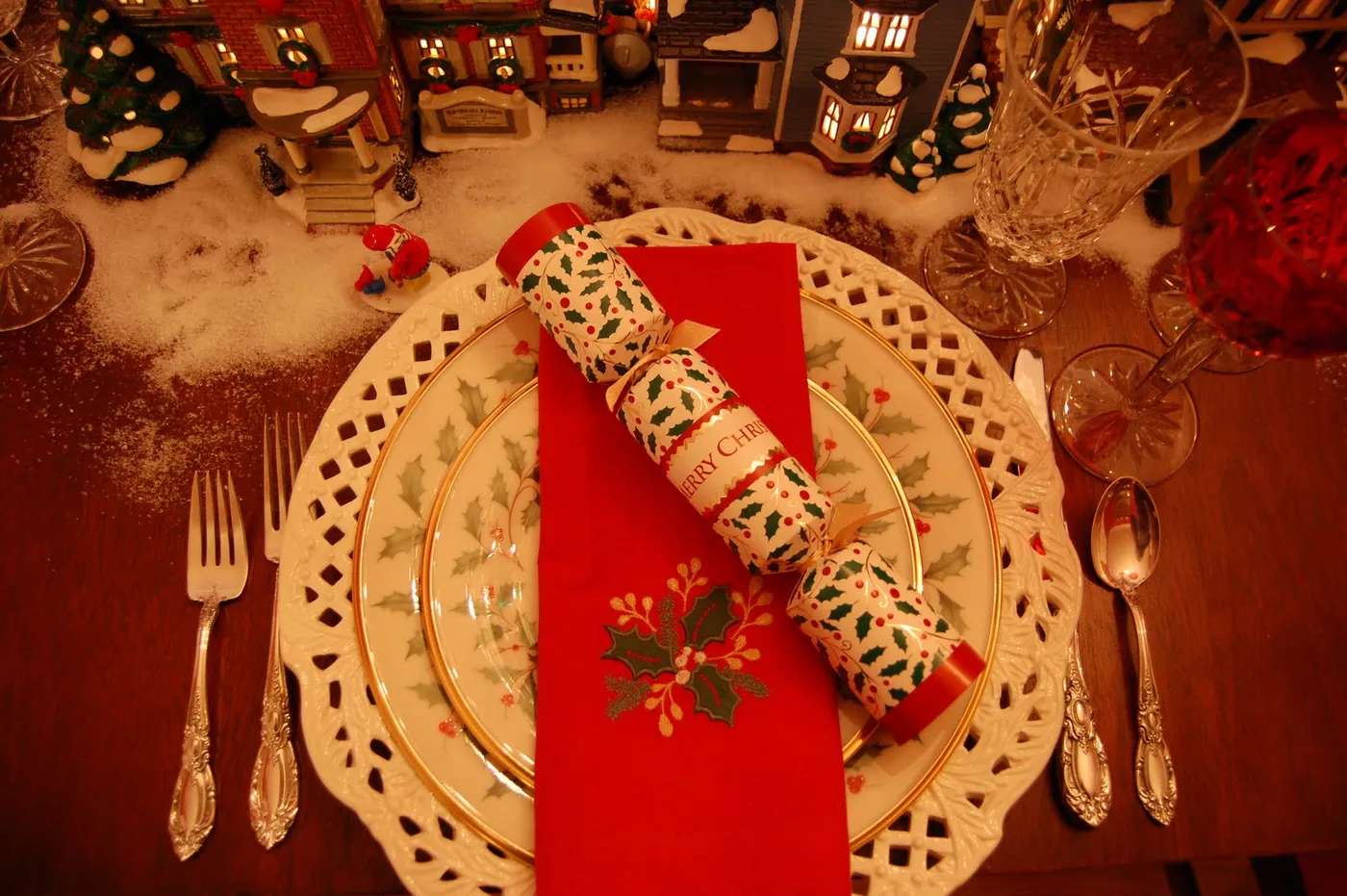 Christmas Table Setting With Dept. 56 Lit Houses – Between Naps on the Porch