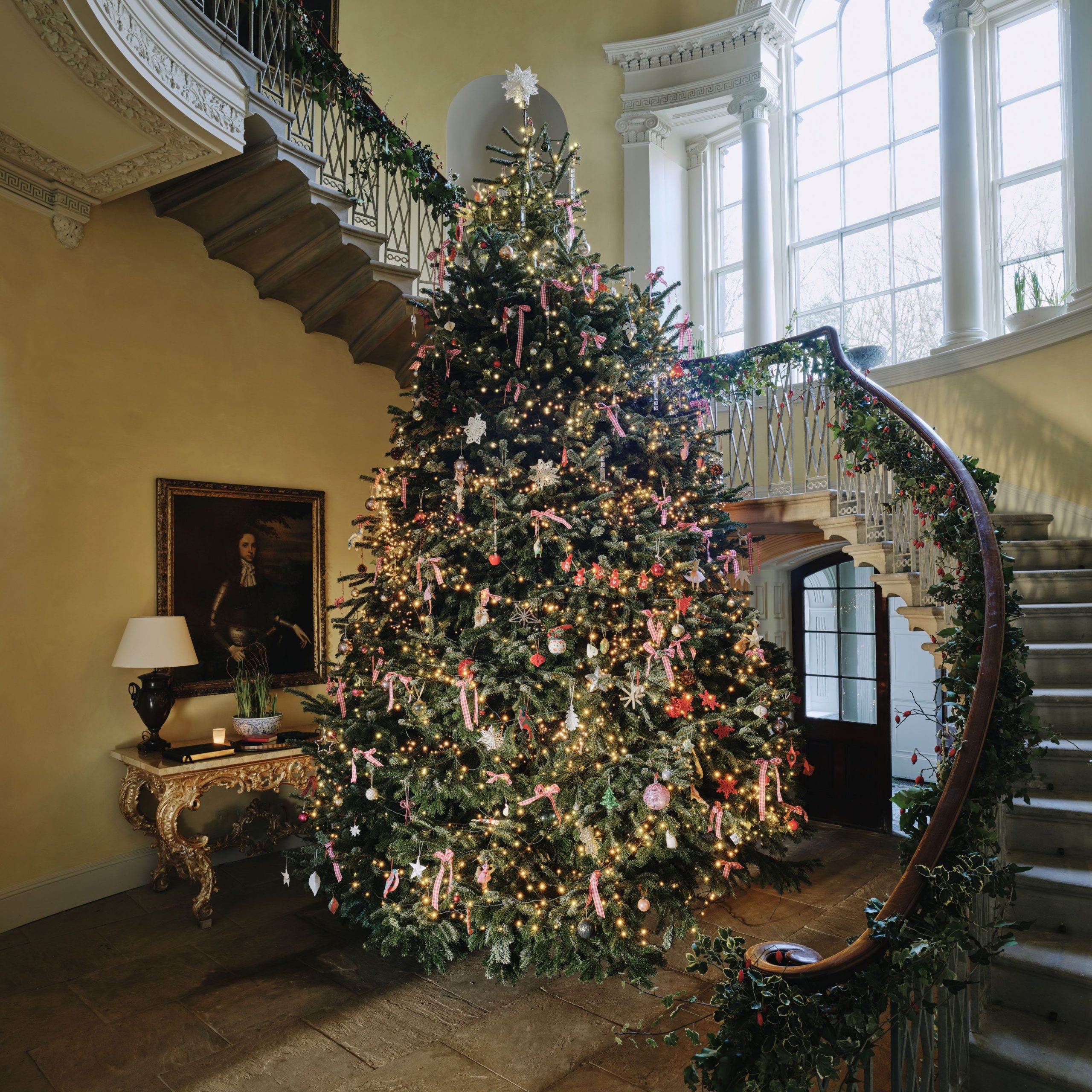 Christmas tree decorations: 27 ideas to inspire you this year | House &  Garden