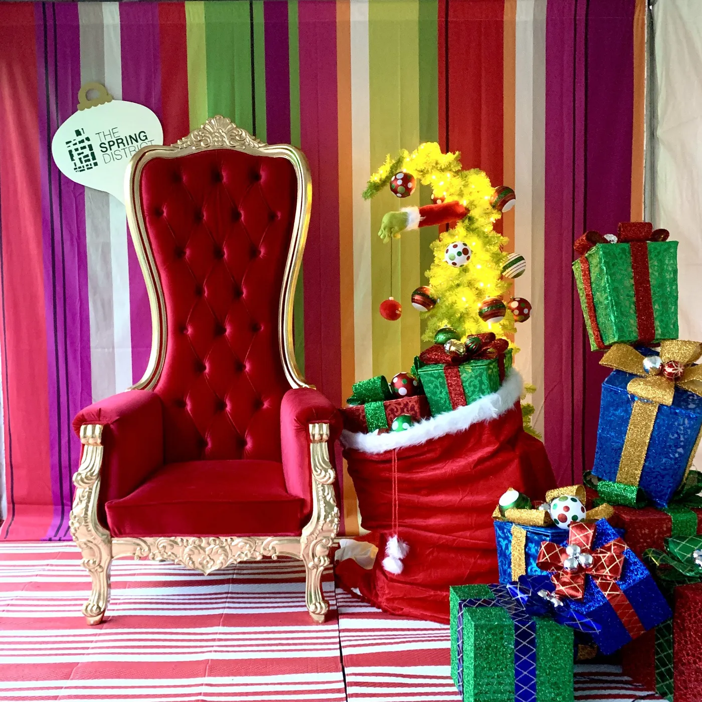 Christmas Tree – Grinch | Make a Scene