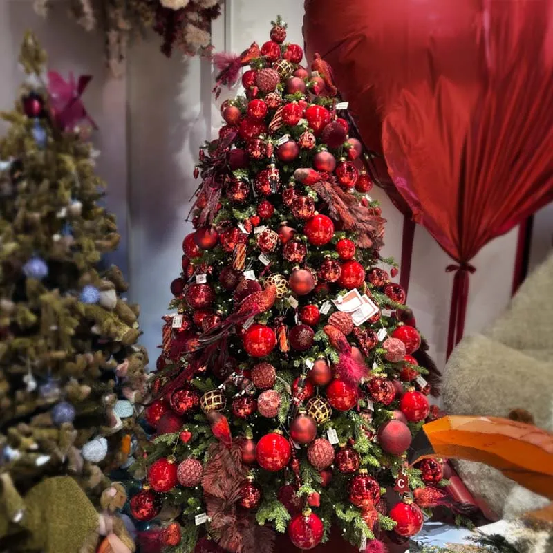 Christmas Tree in red & burgundy tones Crimson Celebration 1.8 m - Delivery  in Dubai | Flower Power UAE
