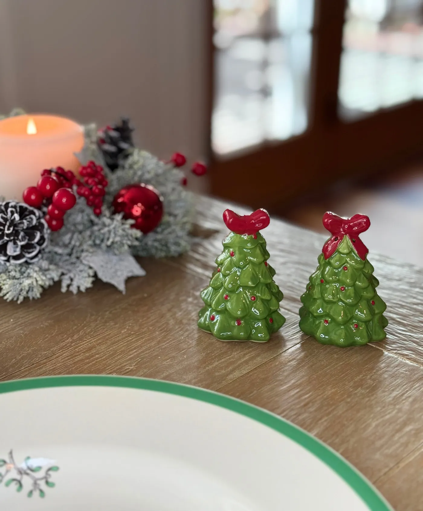 Christmas Tree Salt and Pepper Shaker Set, Ceramic, 3 Inches High, Gre -  Richards Expo
