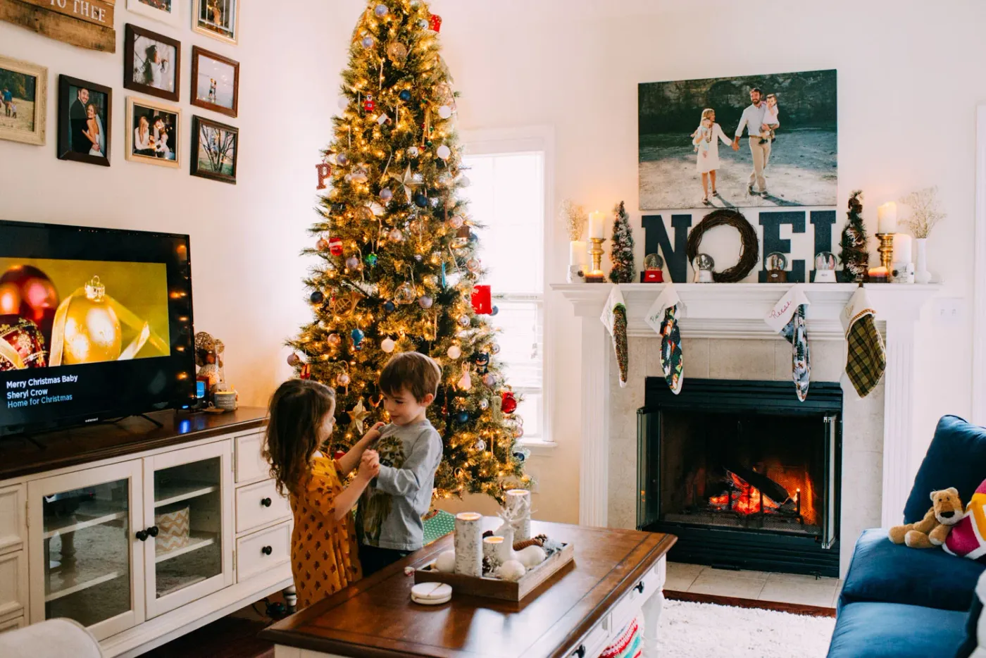 Christmas with Havertys: Holiday Inspiration for Your Living Room — Ashley Glass