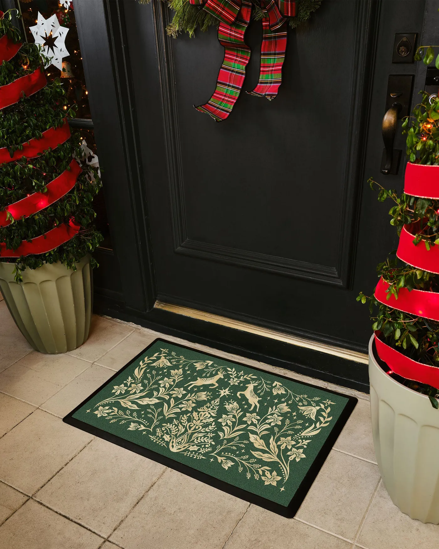 Christmas Wonderland Green & Gold Doormat | Ruggable US