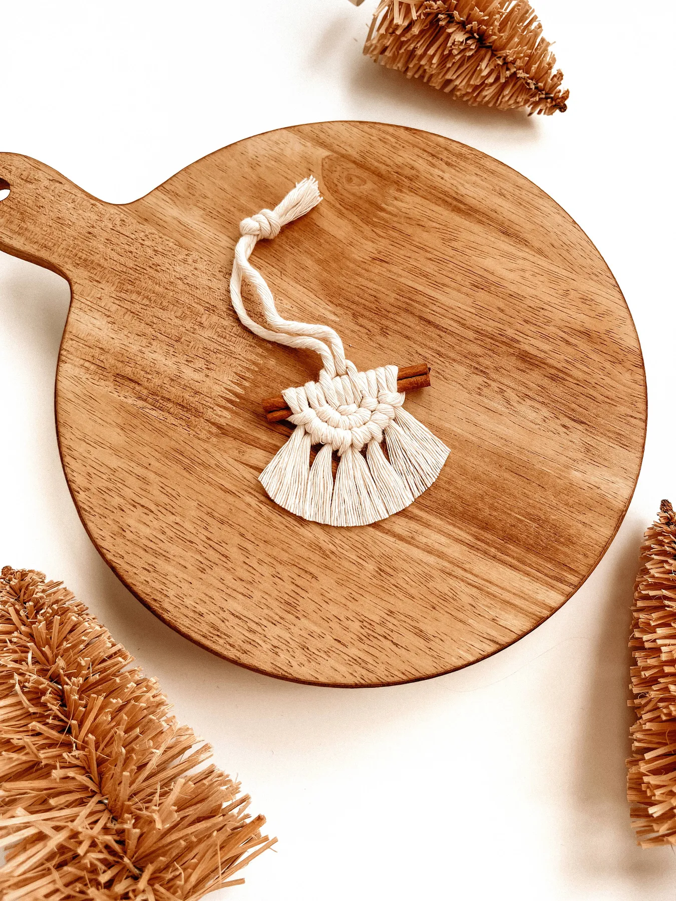 Cinnamon Stick Fringe Ornament – Storm and Sky Shoppe