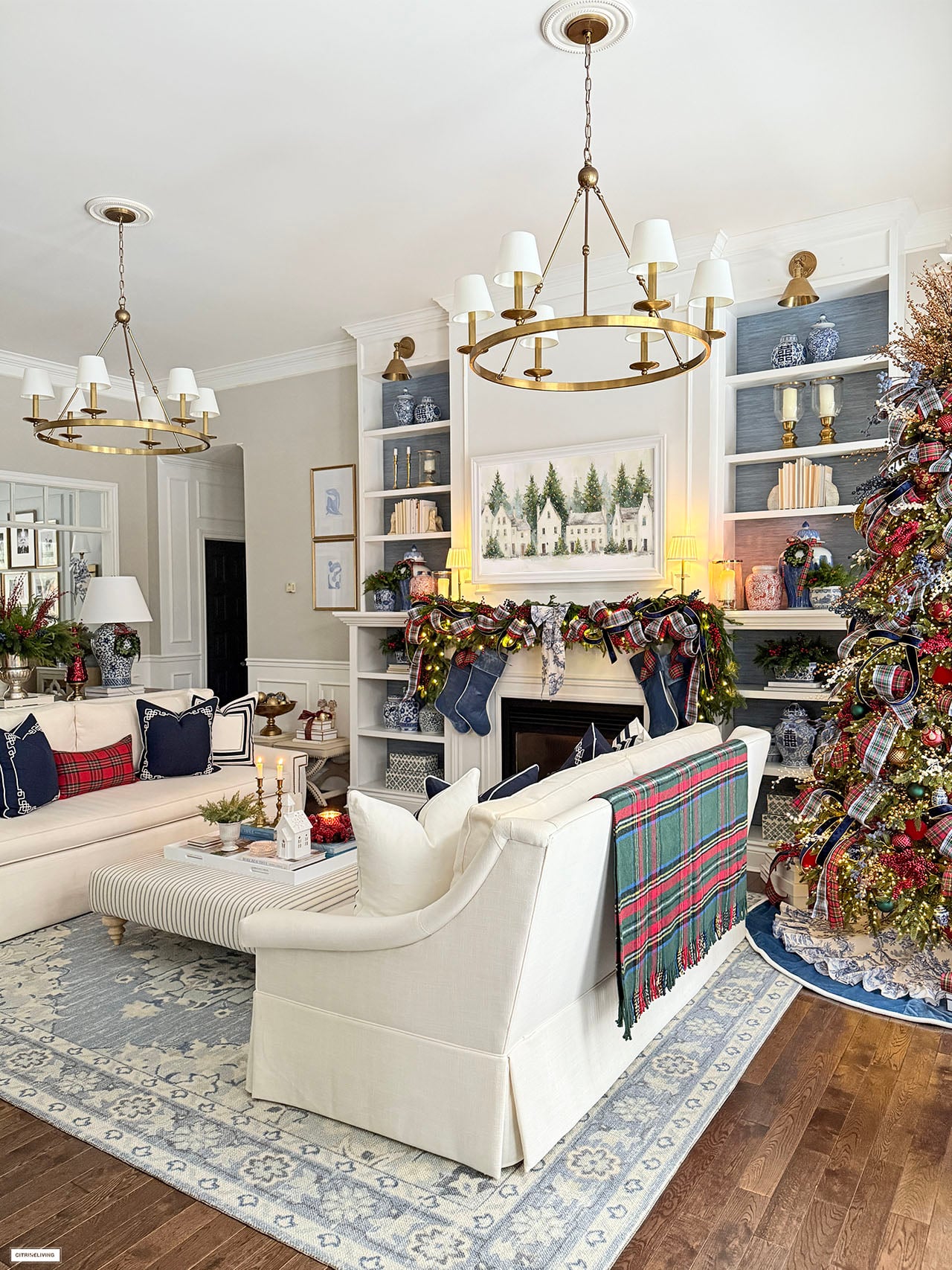 Classic Christmas Decorating In Our Living Room | CitrineLiving