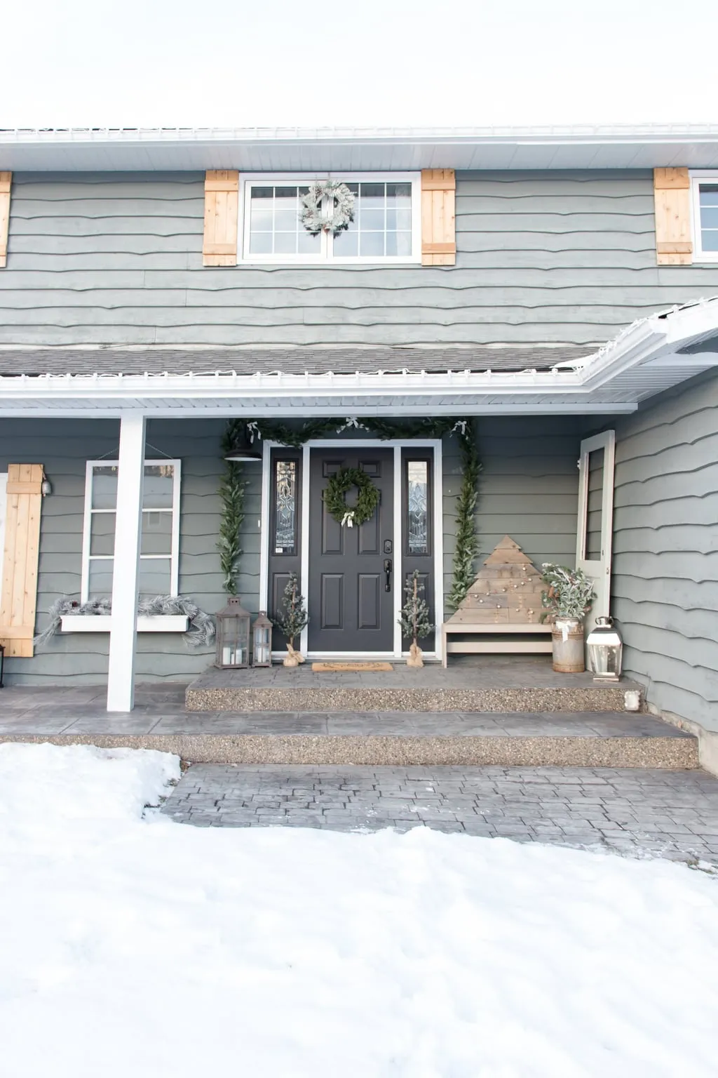 Cozy Farmhouse Christmas Porch - Making it in the Mountains