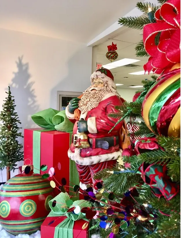 Creating Magical Holidays: Decorating Large Business Spaces with Ease - Decorator's Warehouse