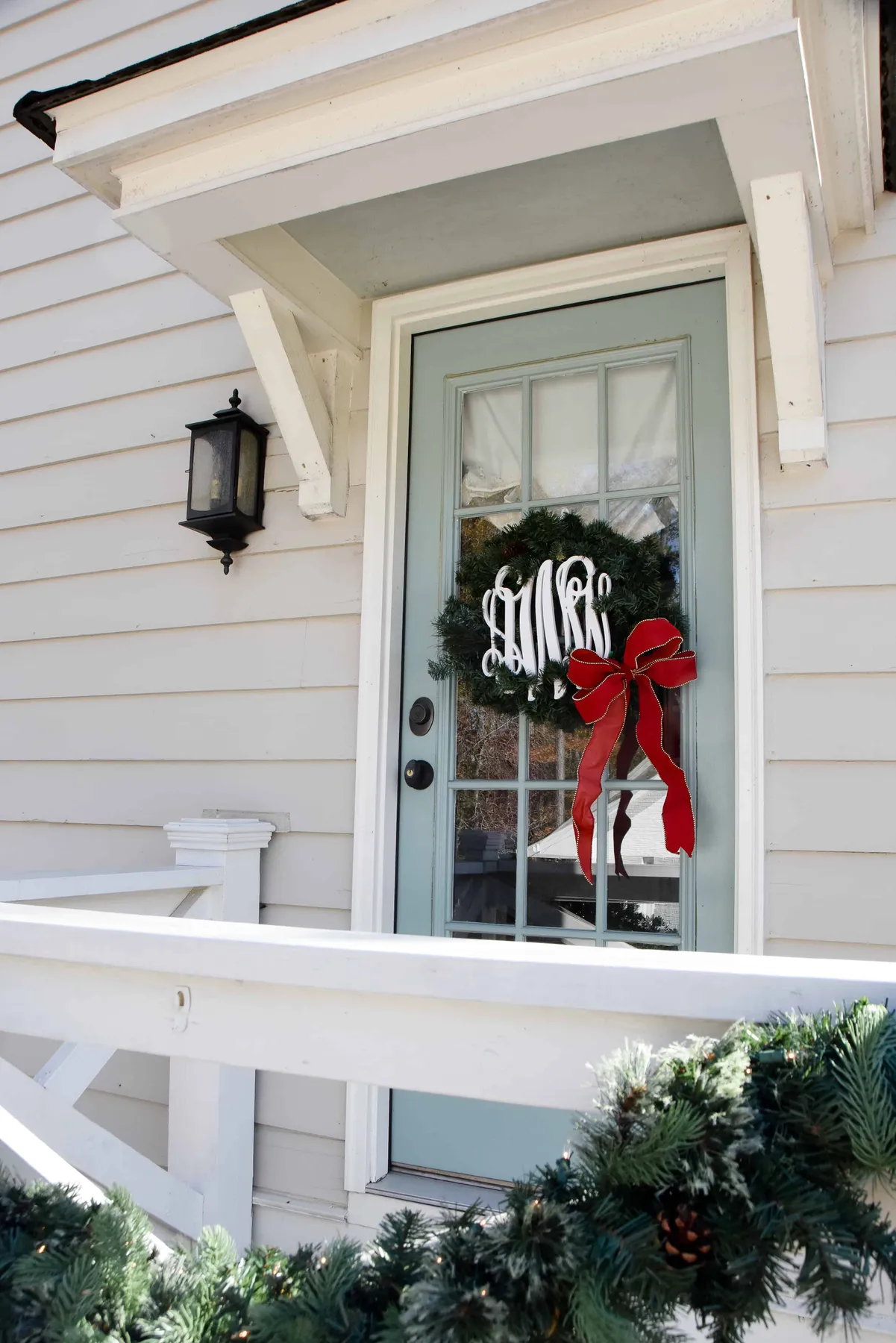 Deck the Halls 2018 {Exterior & Foyer} – Dixie Delights