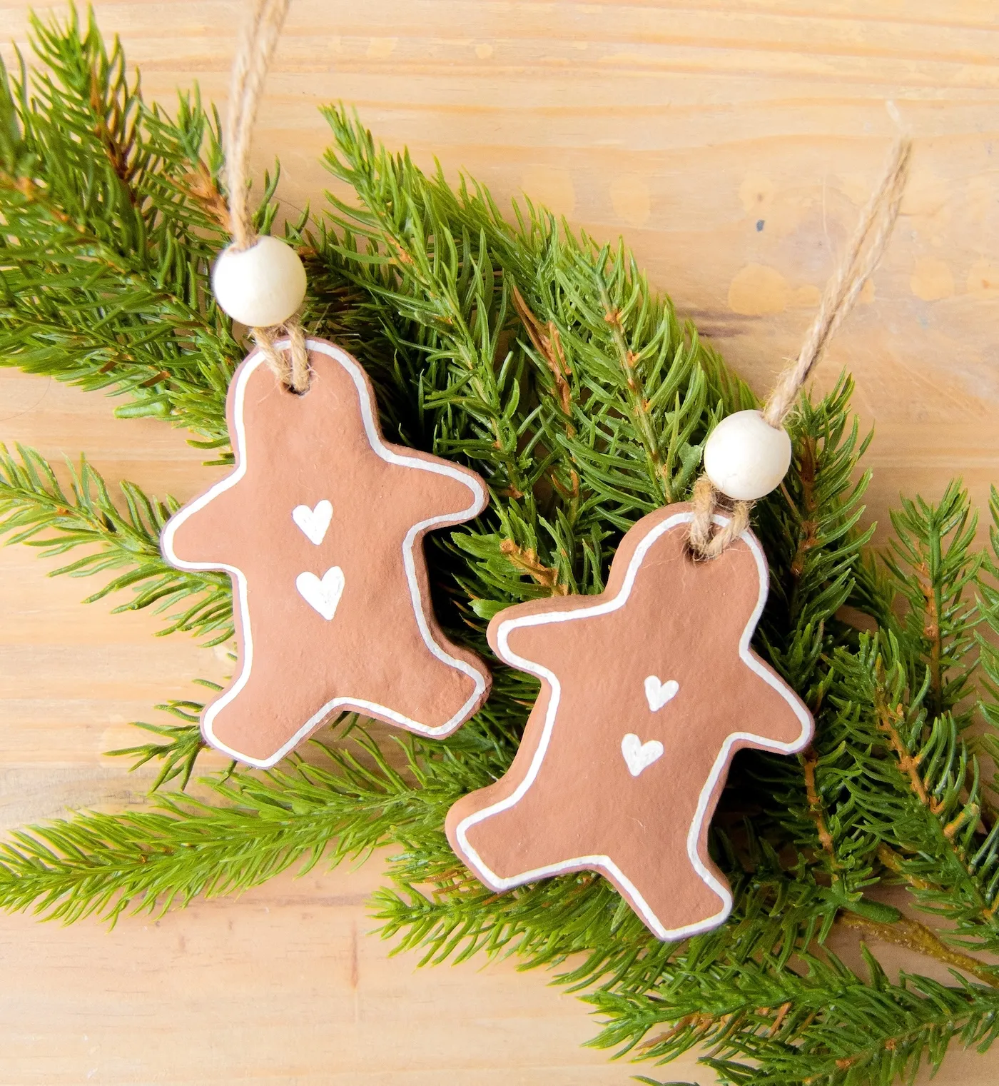 Deck the Halls with Mod Podge Holiday Crafts - Mod Podge Rocks