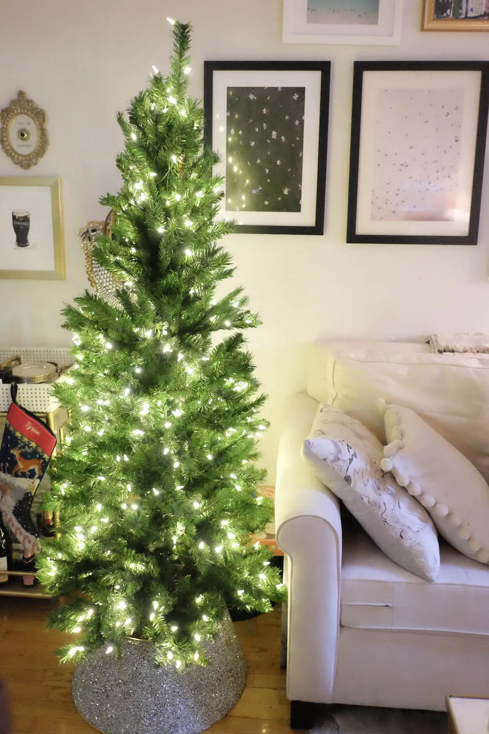Decking the Halls. - The Stripe