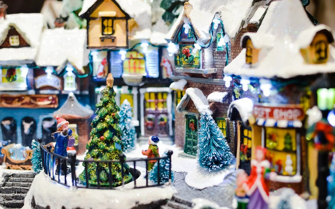 Decoration The Christmas Town PinDecor Home Decoration Ideas Snow Globe,  Christmas Tree Village, Diy Christmas Village