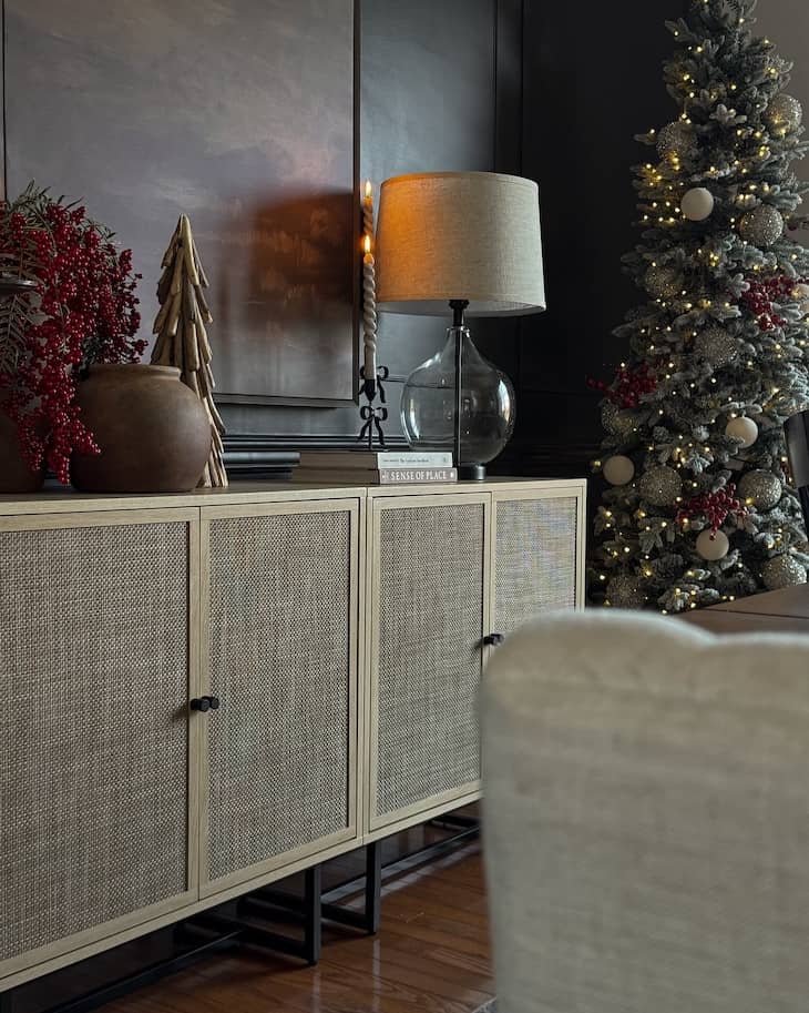 Designer-Inspired Christmas Console Table Looks - Farmhousehub