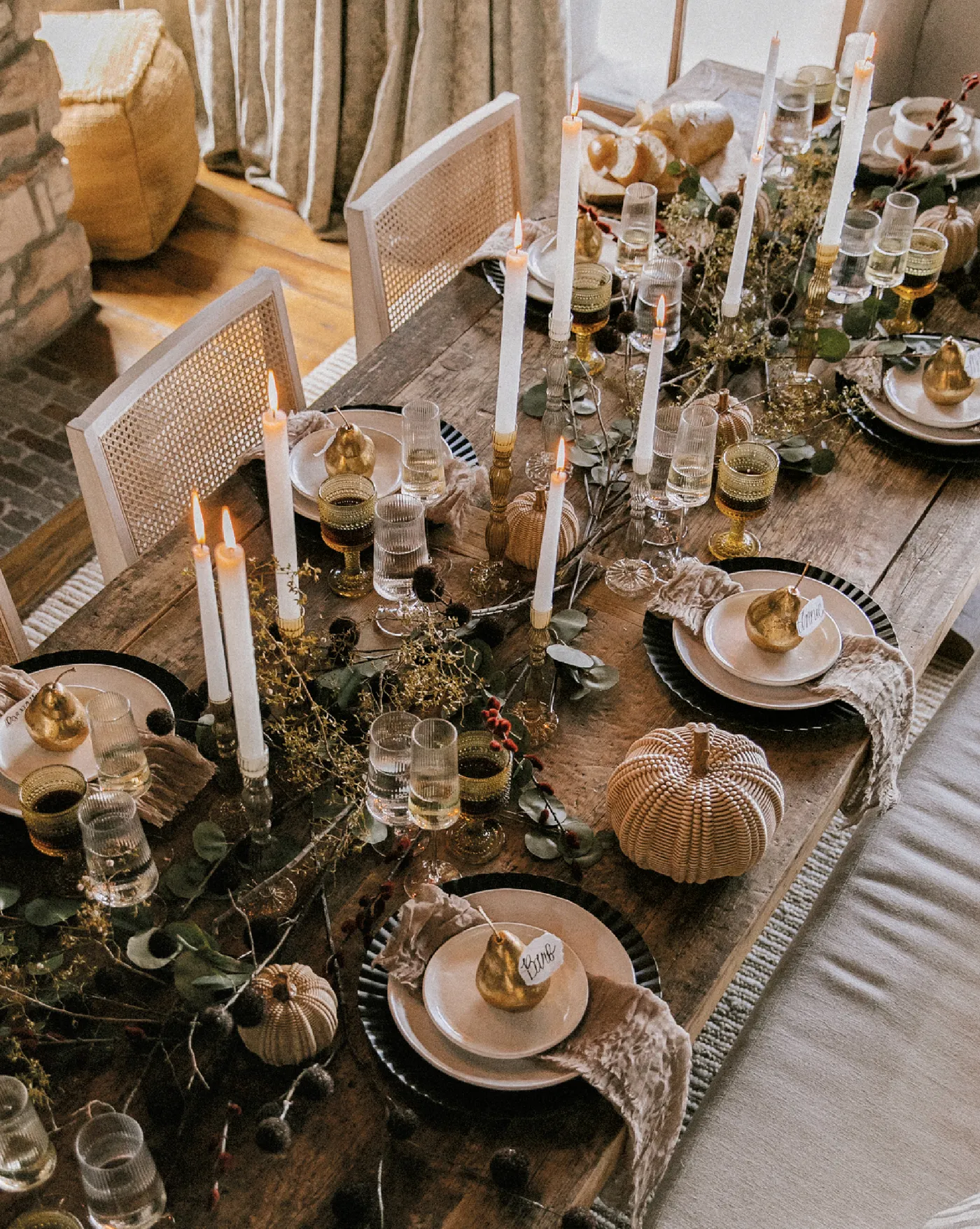 Designing Striking Holiday Tablescapes With TheLifestyledCo | LUXE  Interiors + Design