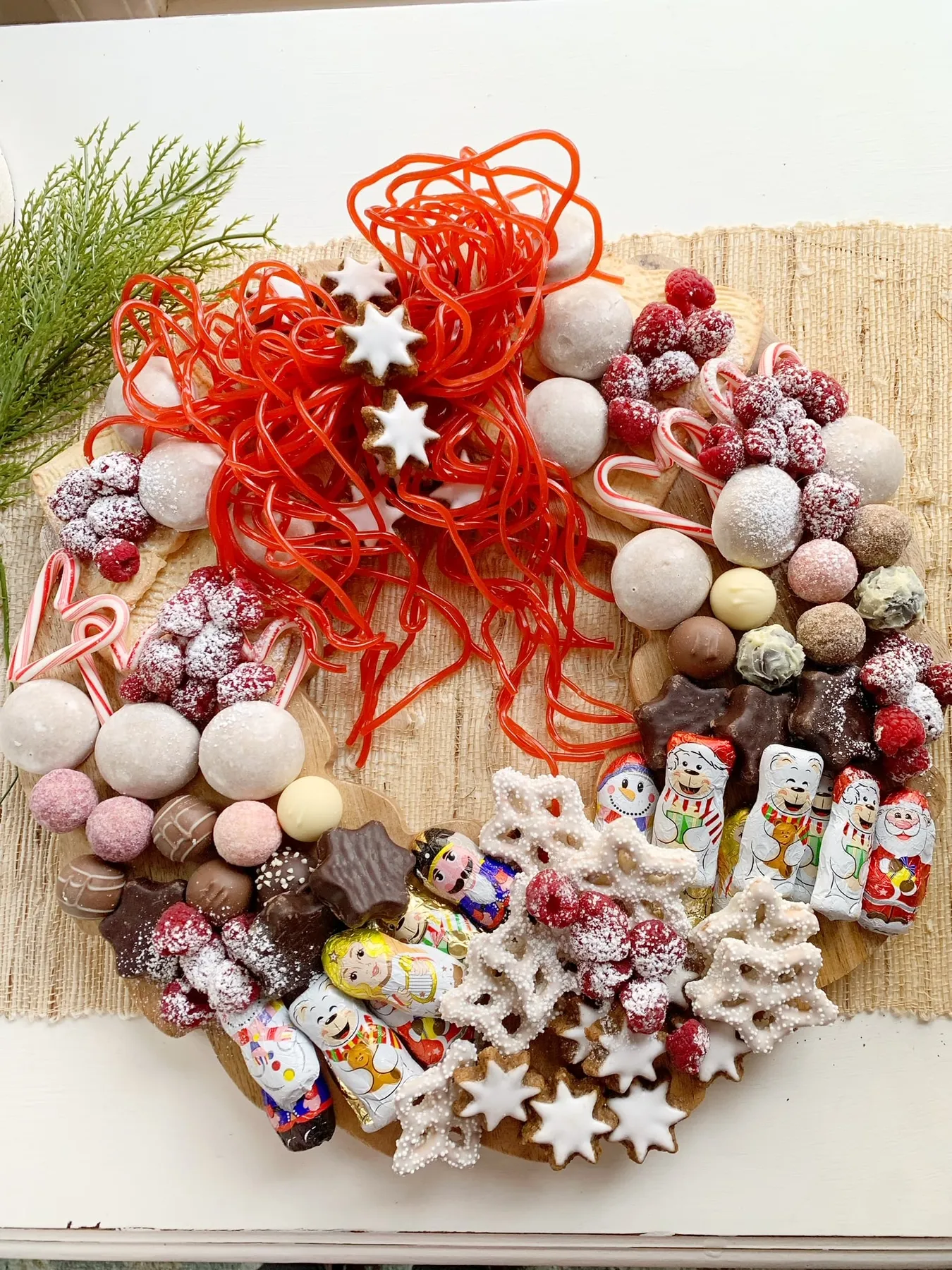 Dessert Charcuterie Board Wreath for the Holidays (With Licorice Bow  Tutorial) - Celebrated Nest
