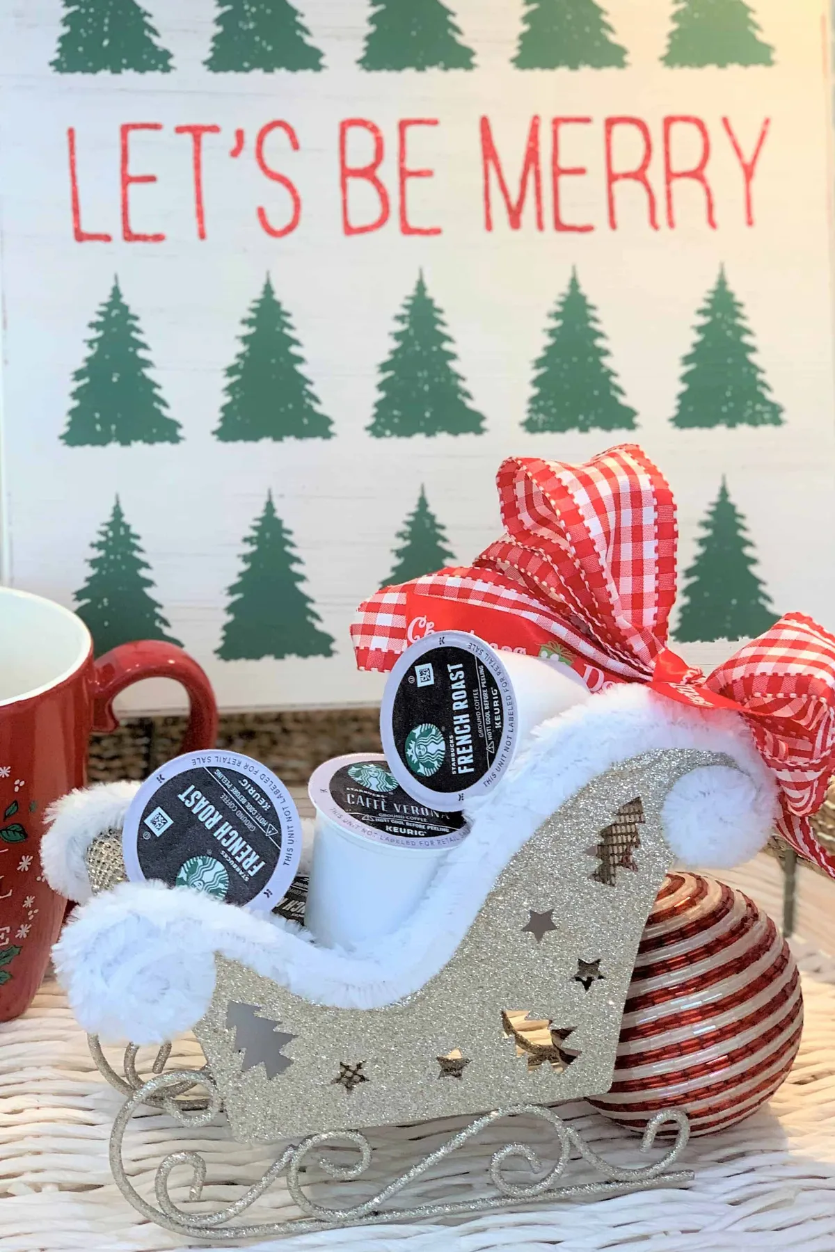 DIY Christmas Coffee and Hot Chocolate Bar - thetarnishedjewelblog