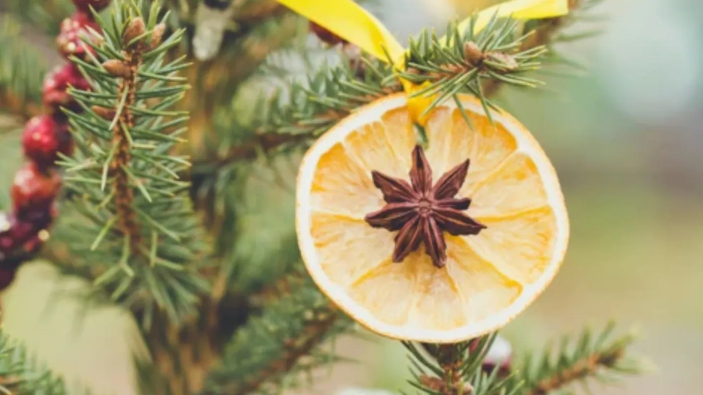 DIY Christmas Tree Decorations for Kids - Blog | Happy Linen Company