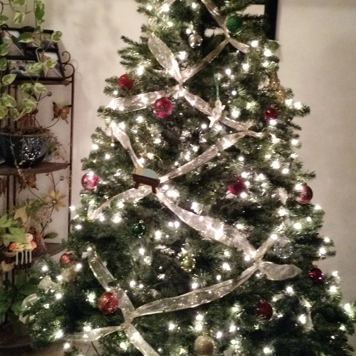 DIY Ribbon Tree for Christmas - Discover HubPages
