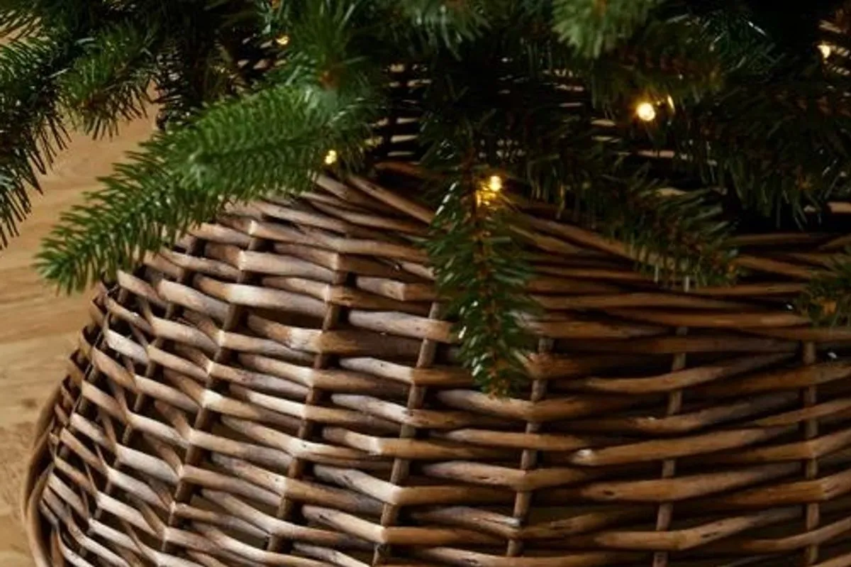 Dunelm shoppers will use 'for years to come' £20 Christmas tree skirt that  makes such 'a difference' - My London