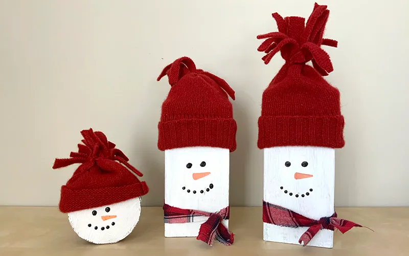 Easy Christmas craft project to make sweet snowmen