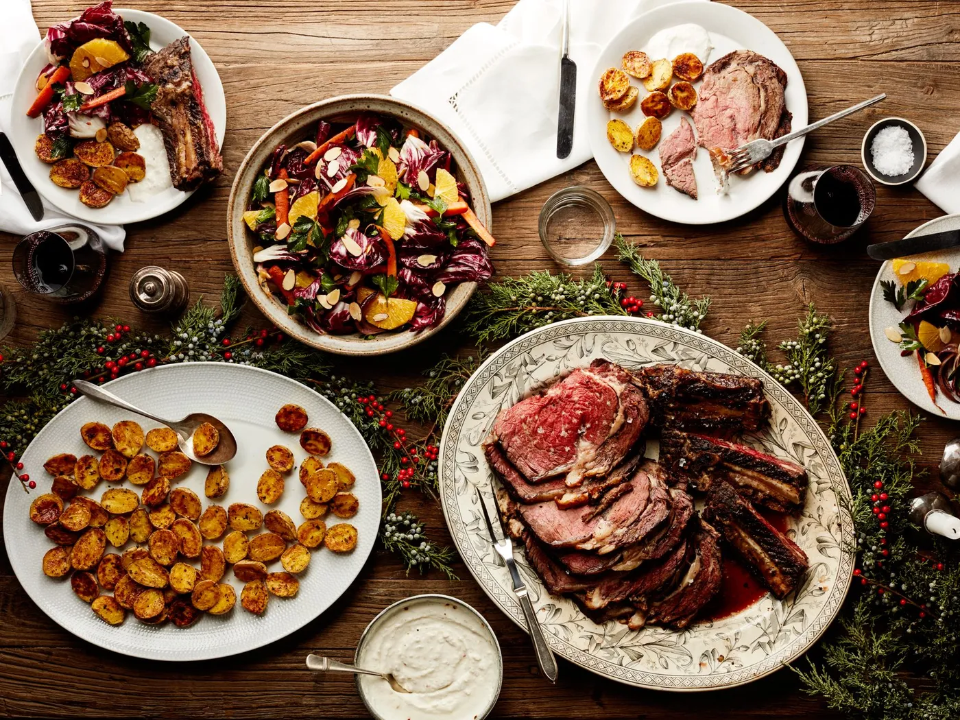 Easy Christmas Dinner Menu Schedule and Gameplan | Epicurious