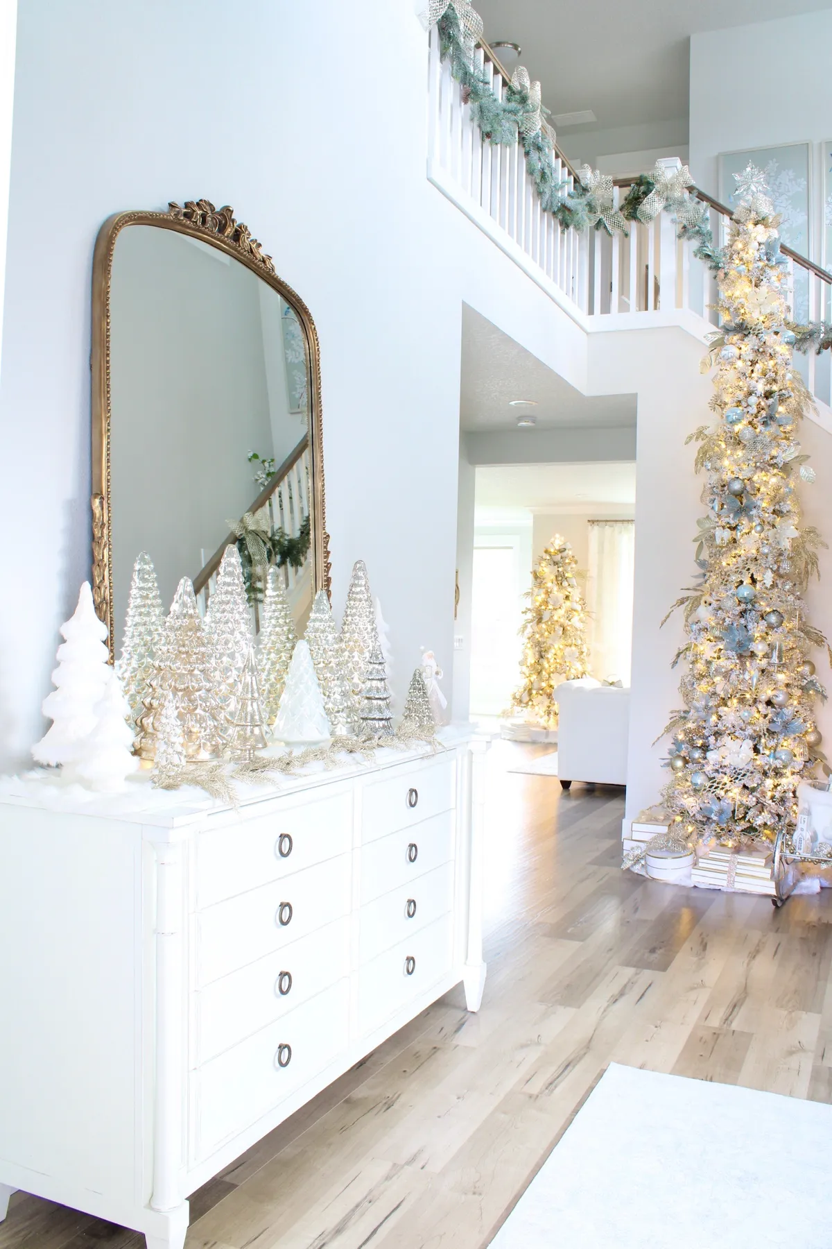 Elegant Christmas Entry In Champagne & Spa Blue - 5 - Summer Adams