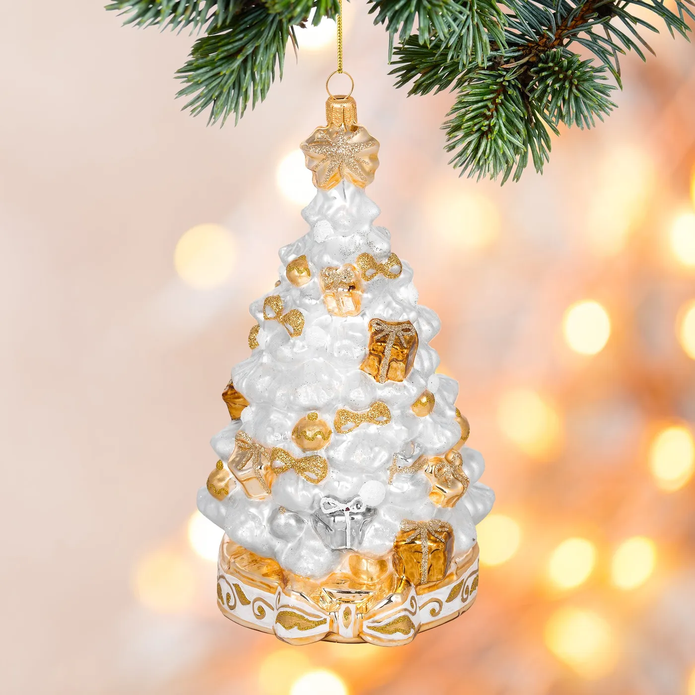 ELEGANT WHITE CHRISTMAS TREE – Miss Christmas