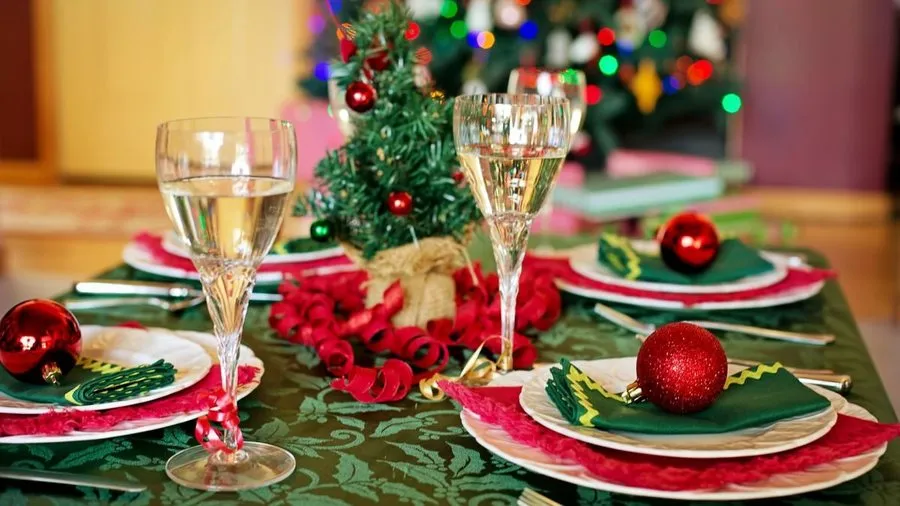 End-of-year holidays, the details that will make the Christmas table as  unique as possible - Lifestyle