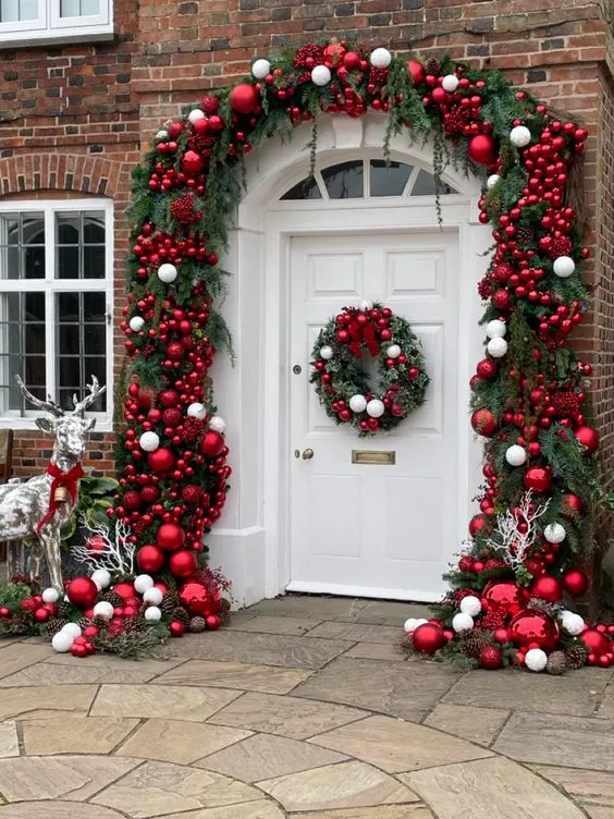 Entrance Christmas Decorations - Shrih Management