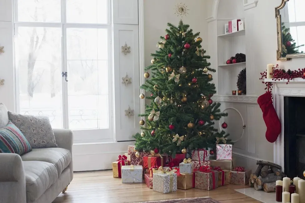 Experts reveal exact date you should put your Christmas tree up in 2026 -  Yahoo News UK