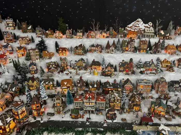Gallery of Robin's Christmas Corner