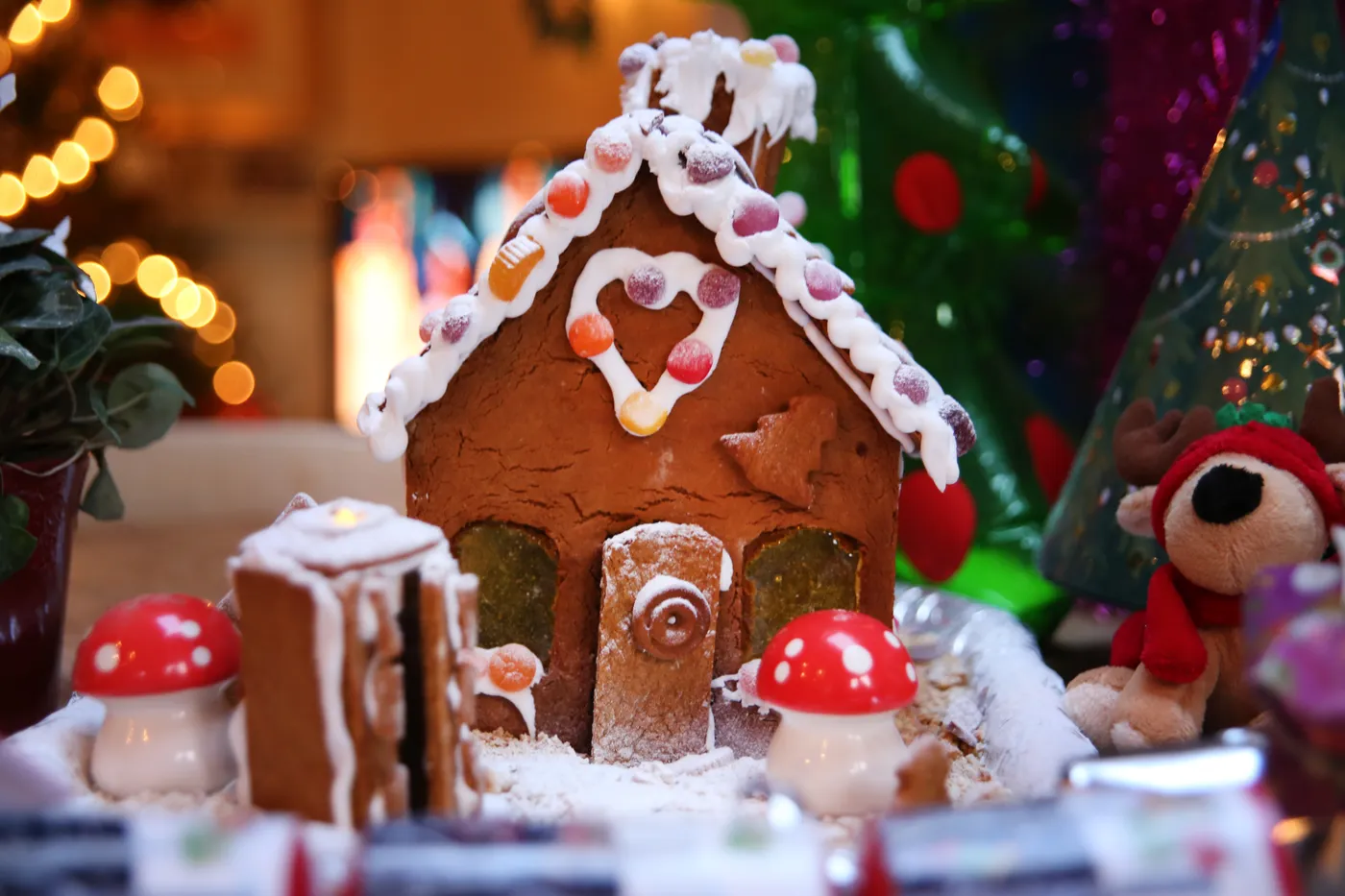 gingerbread house – Clark Family Handbook