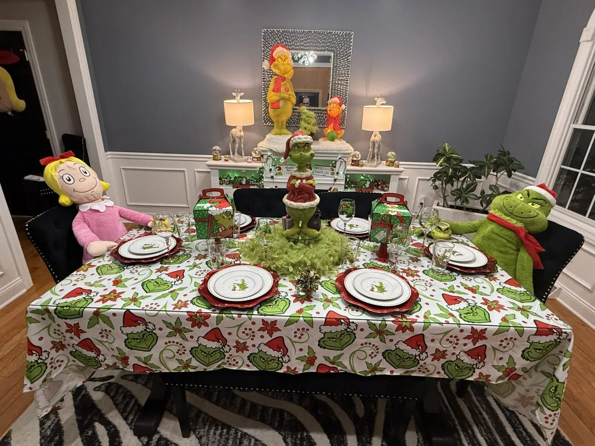 Going all out for Christmas - Observer-Reporter