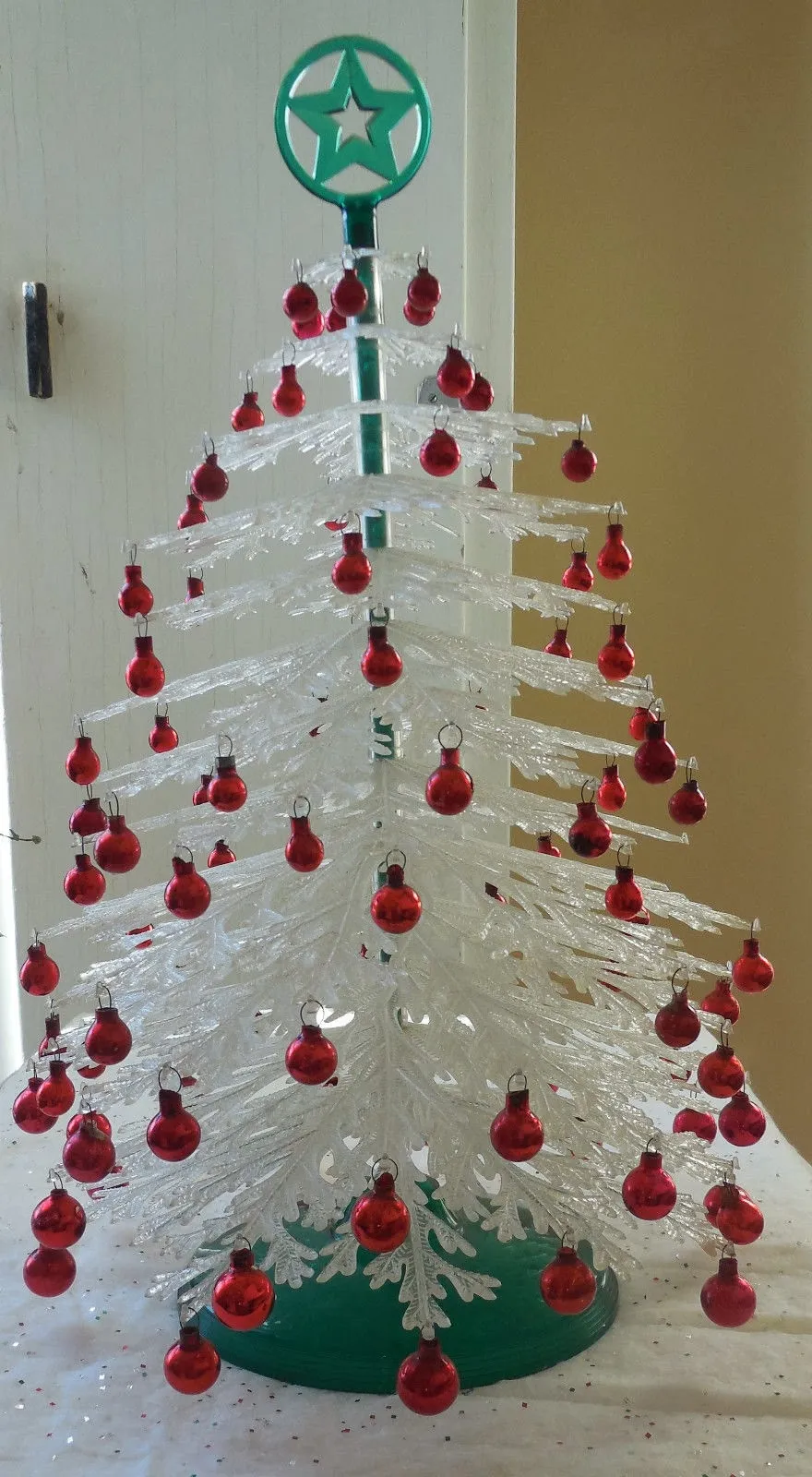 gold country girls: Vintage Plastic Christmas Trees