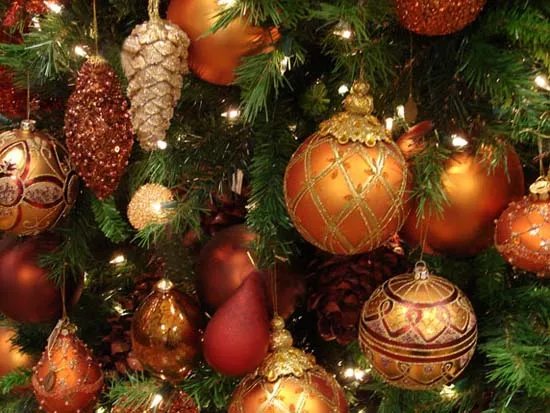 Golden Yellow Decorations and Ideas, Christmas Decor Trends 2012
