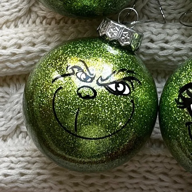 Grinch family ornament – Artsy Creation