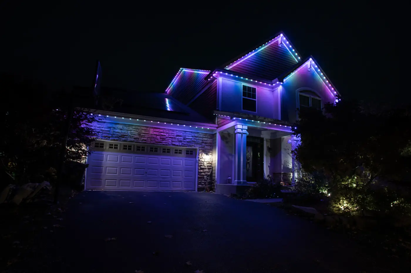 Halloween Lighting in Chicagoland: 2026 Dates & Costs
