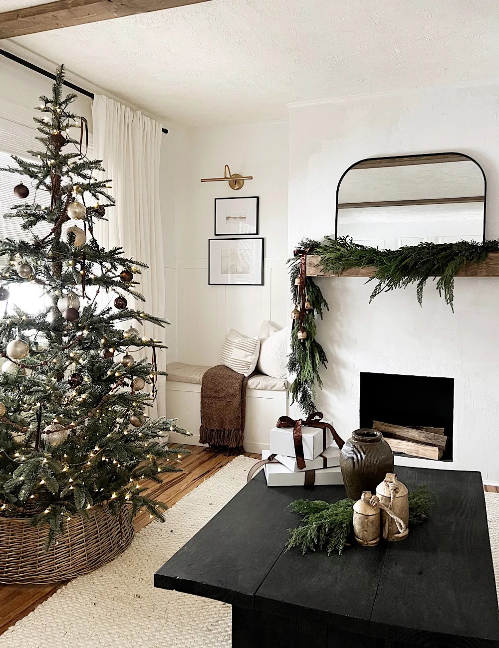 HOLIDAY DECORATING: THE BEST REALISTIC CHRISTMAS TREES AT ALL BUDGETS -  Grace Oaks Designs