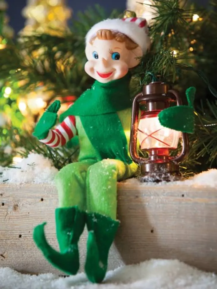 Holiday Decorations from Your Grandparents' House That Are Cool Again |  Apartment Therapy
