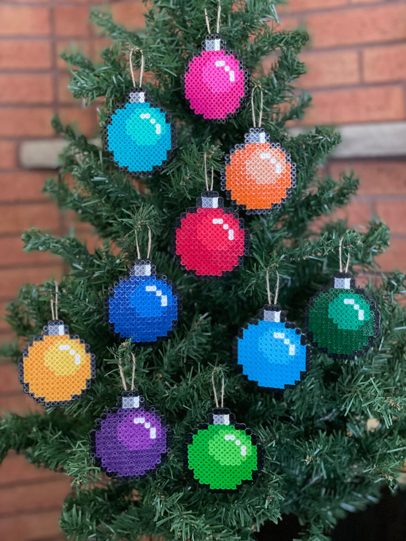 Holiday Delights Tree Ornament - 8-bit Rainbow 10 pack – Docside Group of  Businesses
