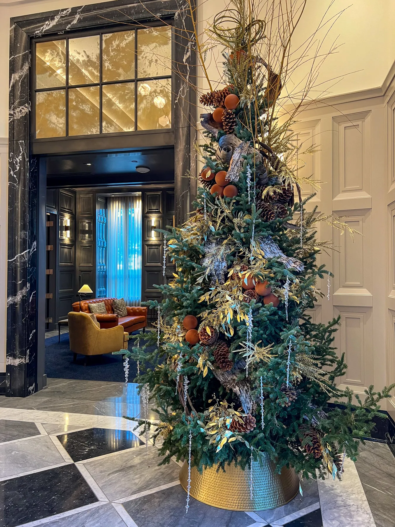 Holiday Design – Tangletown Gardens