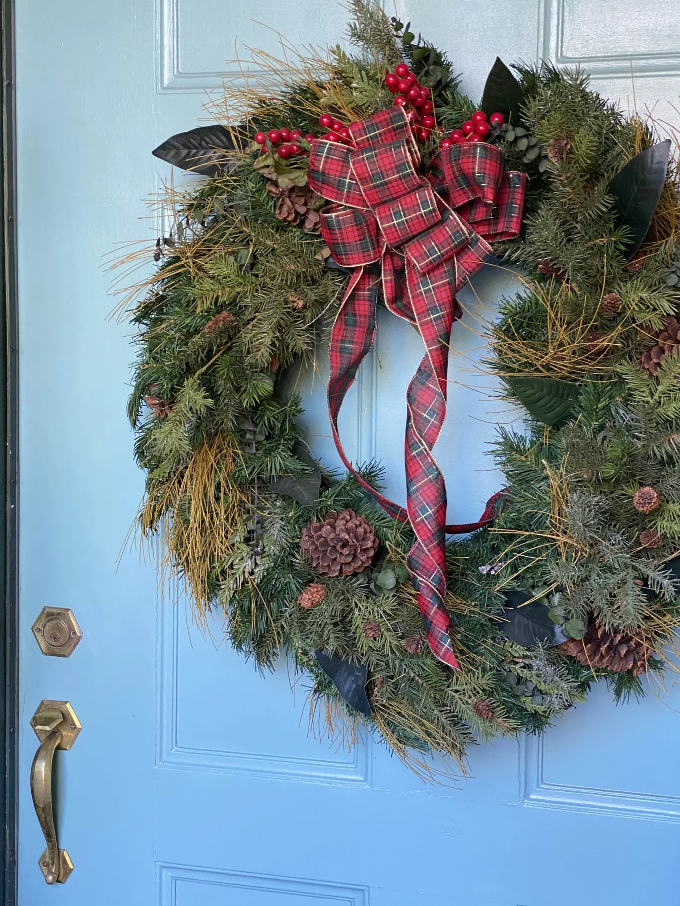 Holiday Front Porch Decor | Life at Bella Terra