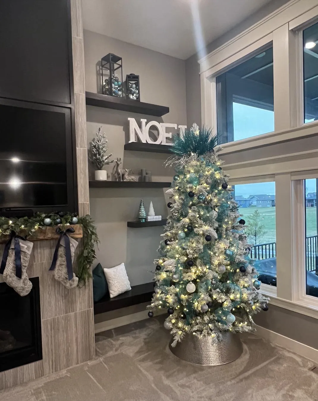 Holiday Home Elegance: A Stylish Guide to Decorating with Elizabeth Erin  Designs | Elizabeth Erin Designs | National Interior Design Firm