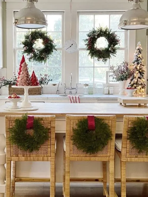 Holiday Hosting Made Simple: Festive Kitchen Ideas for 2025