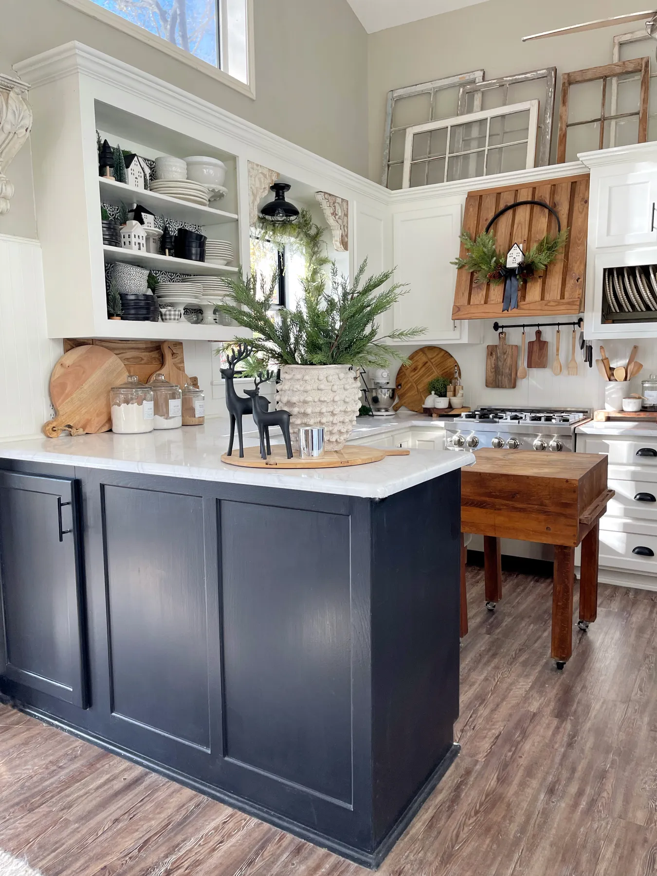 How To Add Simple Christmas Touches To The Kitchen * Hip & Humble Style