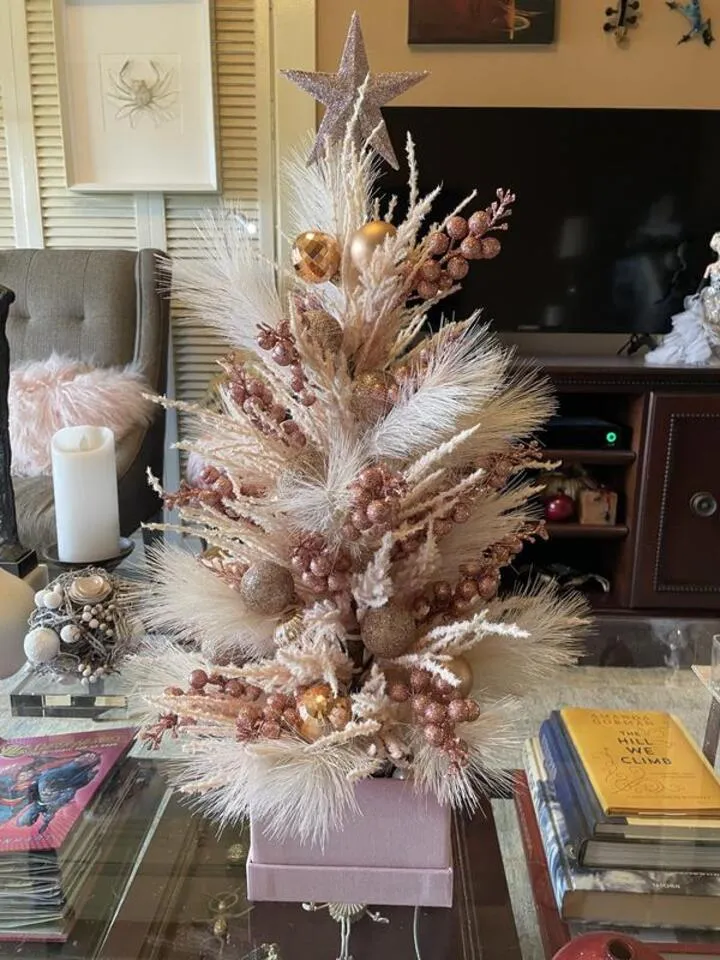 How To Decorate A Pink Tree For Christmas At Home