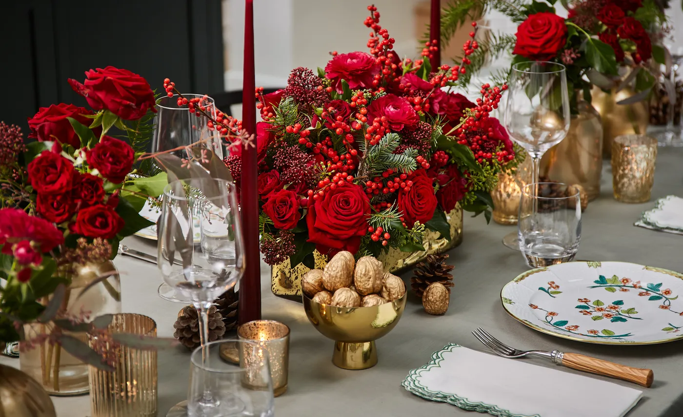 How To Dress A Festive Table This Christmas | McQueens Flowers
