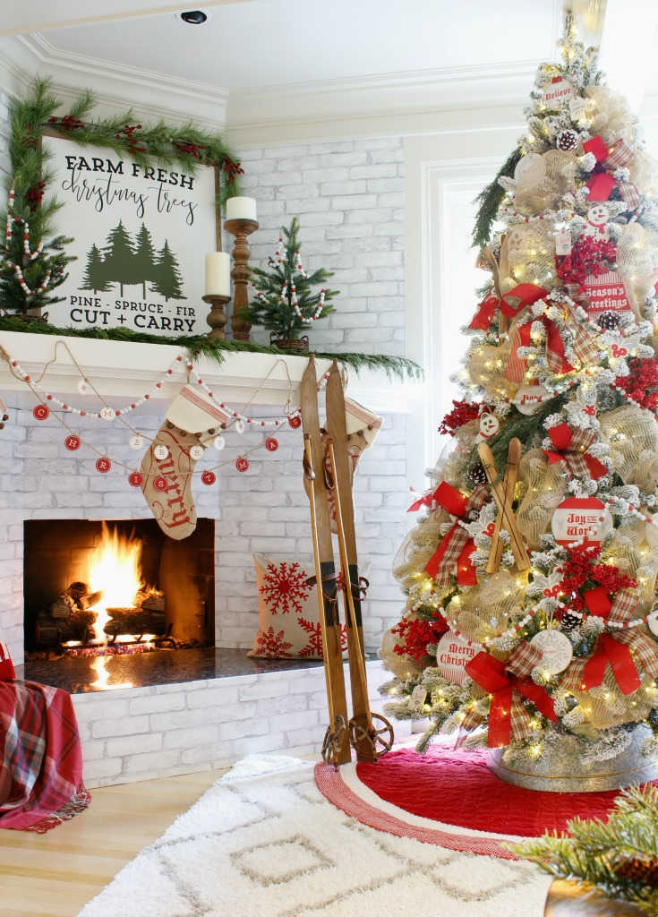 How to Easily Design the Most Admired Christmas Tree with Ribbon Right Now